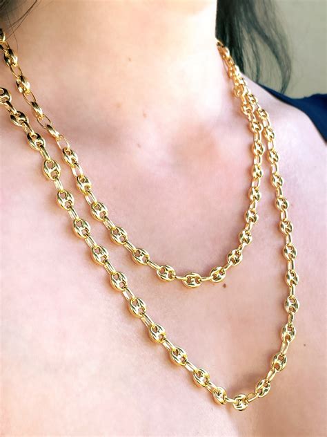 gucci puffed mariner chain